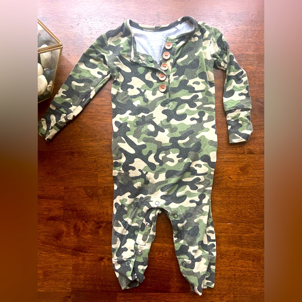 Posh peanut romper 6-12 month